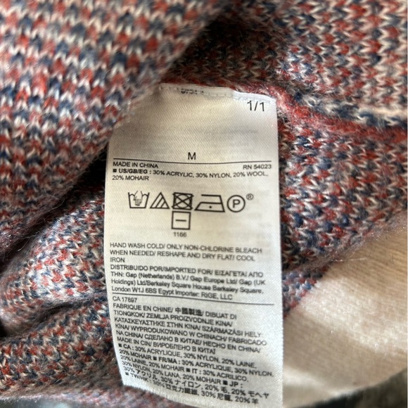 Banana Republic Plaid V-Neck Sweater - Picture 9 of 9